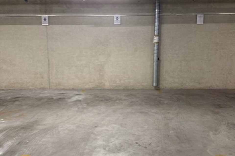 Place de parking en garage central - Proche de la gare de Bâle SBB, Peter-Merian-Str. 80, Garage, 4052 Basel, Basel-City, CH
