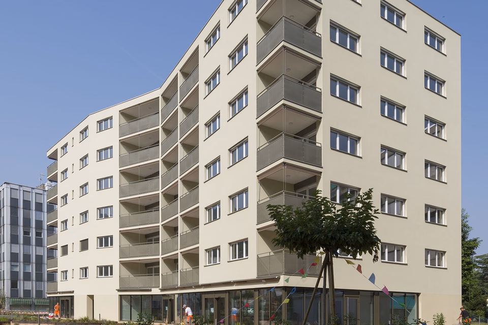 Gewerbefläche mit Schaufenstern, Via degli Albrici, 6830 Chiasso 1, Ticino, CH