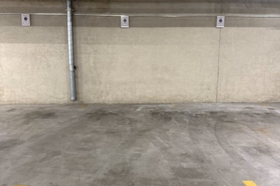 Posto auto in autorimessa in posizione centrale - vicino a Basilea SBB, Peter-Merian-Str. 80, Garage, 4052 Basel, Basel-City, CH