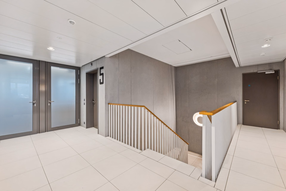 Lavorare sopra i tetti di Kriens – 613 m² di uffici rappresentativi, Am Mattenhof, 6010 Kriens, LU, CH