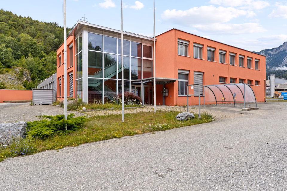 L'industrie rencontre l'innovation – surfaces de bureaux et commerciales sur un site réputé, Via Innovativa, 7013 Domat/Ems, Grisons, CH