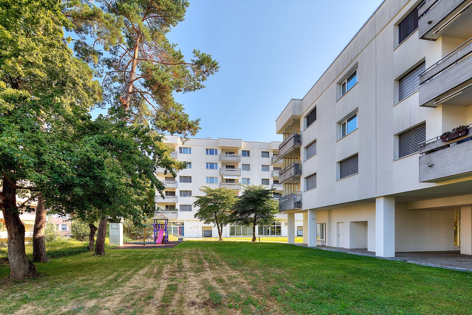 Nous avons de la place pour votre véhicule !, Schulstr. 7, Einstellhalle, 5415 Nussbaumen AG, Aargau, CH