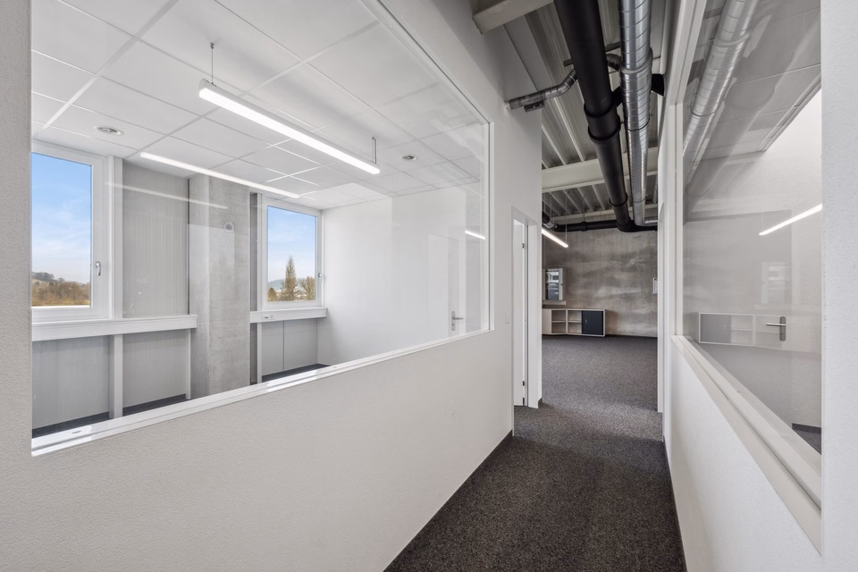 Bright and modern office space for rent in Unterentfelden, Suhrenmattstr., 5035 Unterentfelden, Aargau, CH