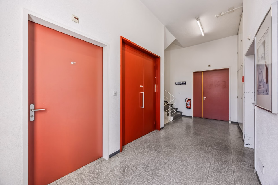 Spazio versatile per ufficio, magazzino o uso commerciale in posizione privilegiata a Heerbrugg, Ländernachstr., 9435 Heerbrugg, St. Gallen, CH