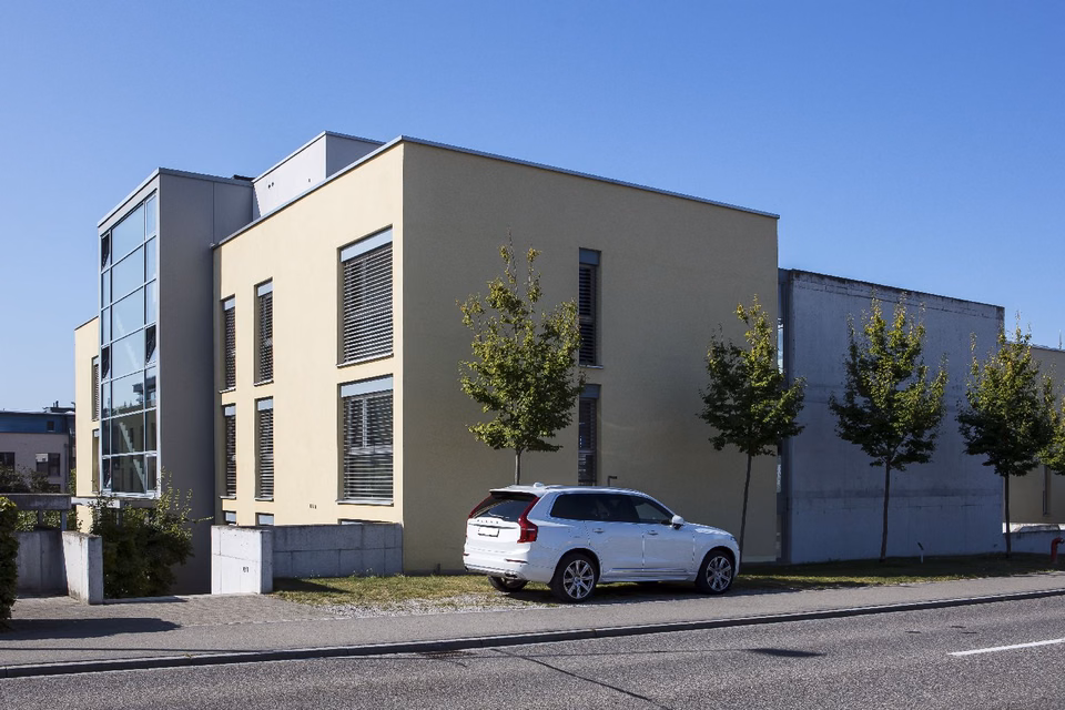 Votre machine a-t-elle besoin de plus d'espace ?, UNG Mellingerstrasse, 5443 Niederrohrdorf, Aargau, CH