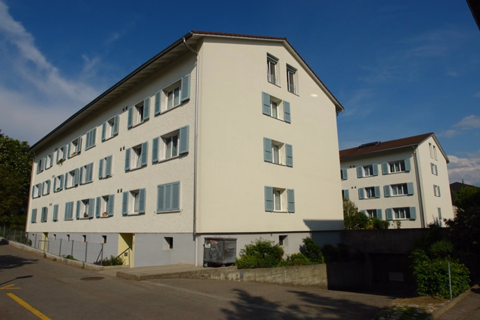 Emplacement pour moto à louer à Burgdorf, Staffelweg 4, Einstellhalle, 3400 Burgdorf, Bern, CH