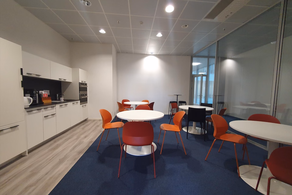 Büro 26 m² mit Gemeinschaftsflächen, Ch. Pré-Fleuri, 1228 Plan-les-Ouates, Geneva, CH