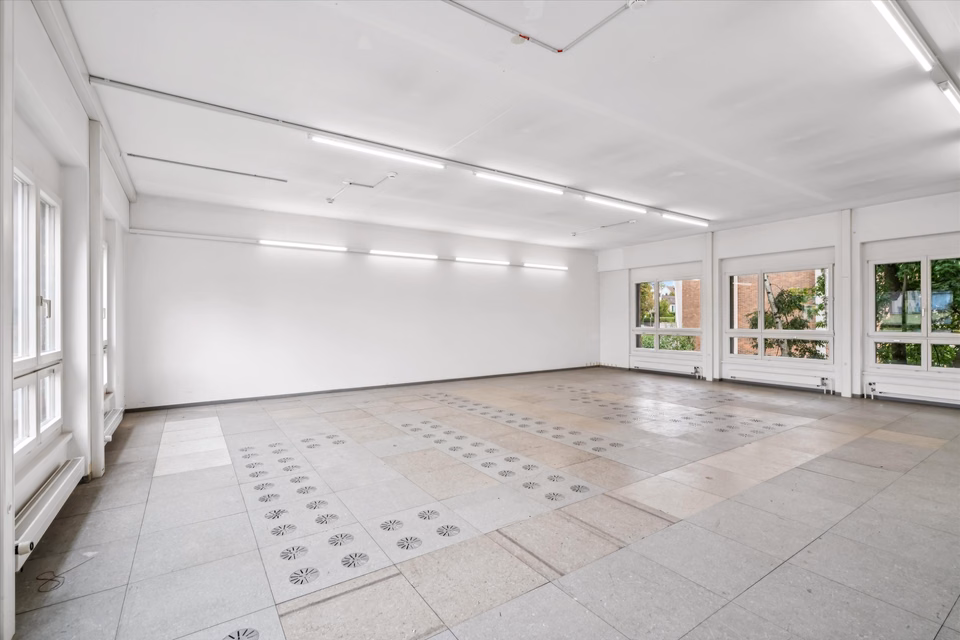 Votre nouveau siège d'entreprise – lumineux, flexible et bien situé !, Oberwiesenstrasse, 8408 Winterthur, Zurich, CH