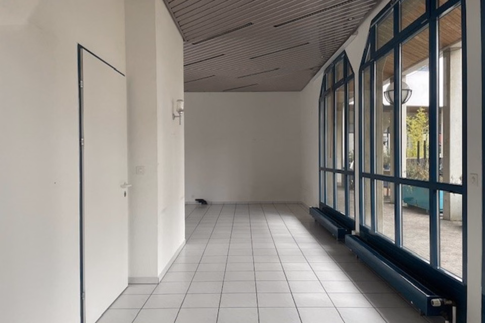 Local commercial à louer à Neuhausen, emplacement central, Wildenstr., 8212 Neuhausen am Rhein, Schaffhausen, CH