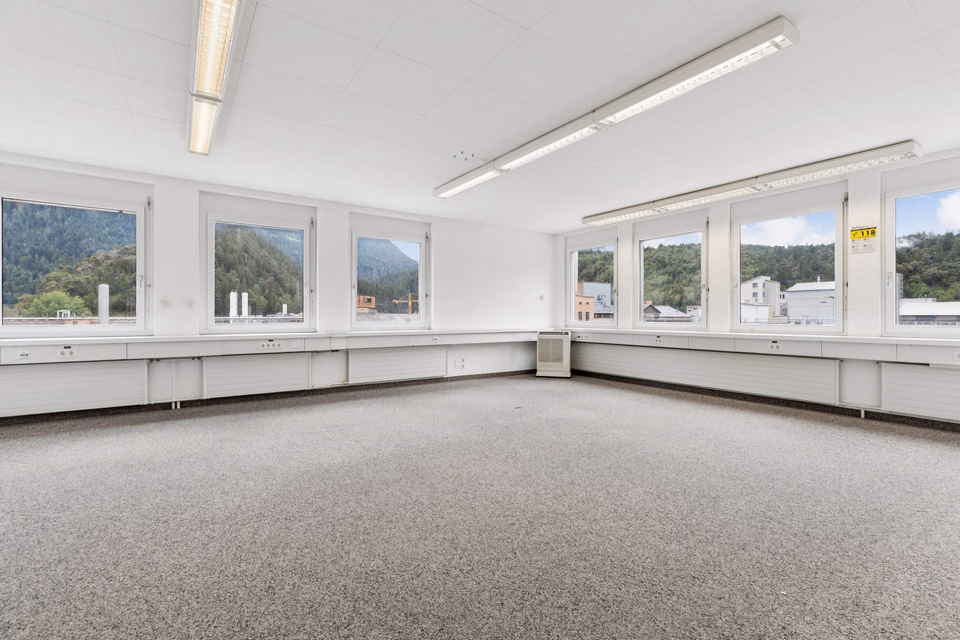 Flexibel nutzbare Büroflächen – perfekt angebunden und smart vernetzt, Via Innovativa, 7013 Domat/Ems, Grisons, CH