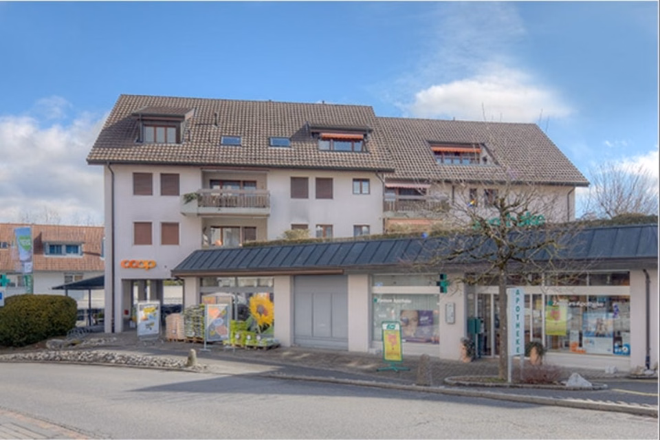 Place de stationnement près du magasin Coop, Unterdorfstr. 18/20 Parkplätze, 5703 Seon, Aargau, CH