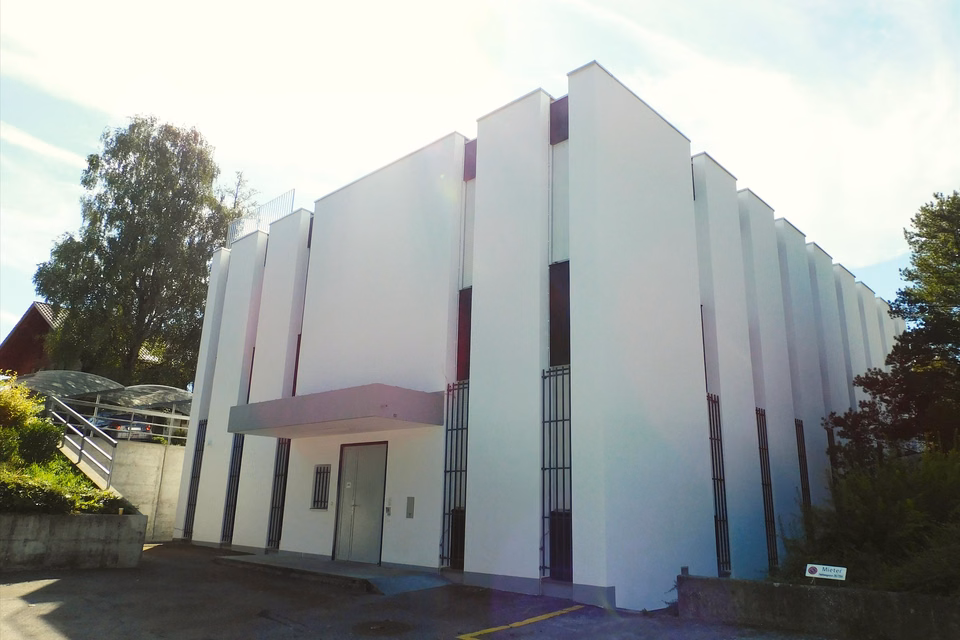 Vous avez l'idée, nous avons les locaux adaptés !, Hohlengasse, 3661 Uetendorf, Bern, CH