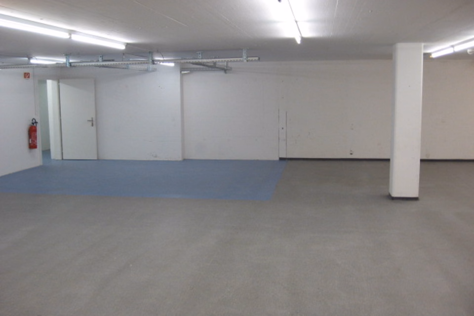 Deposito di 152 m² in affitto vicino alla stazione, av. de la Gare, 1950 Sion, VS, CH
