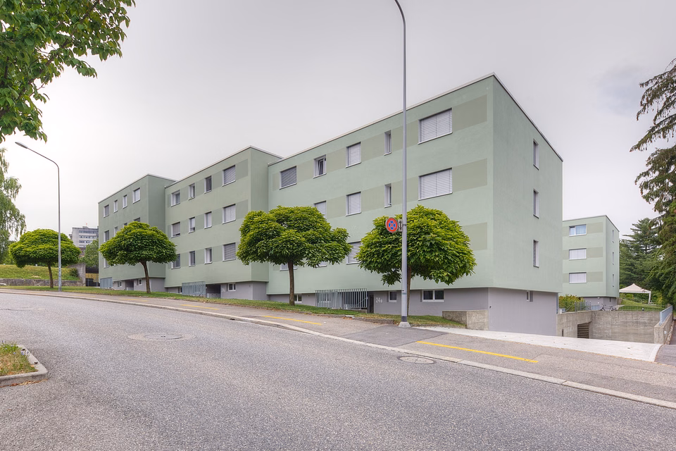 Il vostro veicolo ha bisogno di un posto coperto?, Schöngrünstr. 24/26, EH, 4500 Solothurn, Solothurn, CH