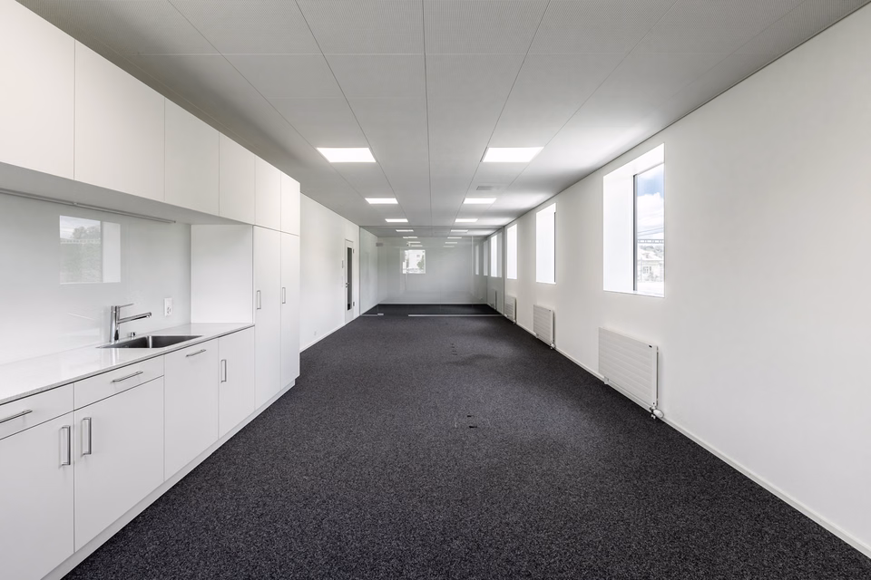 Modern office/practice premises directly at the train station, Bahnhofstr., 4950 Huttwil, Bern, CH