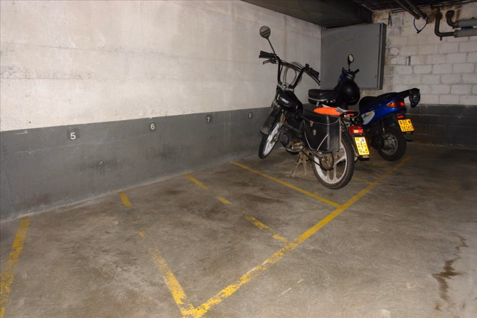 Ein Dach für Ihr Motorrad, Polieregasse 4, Einstellhalle, 3400 Burgdorf, Bern, CH