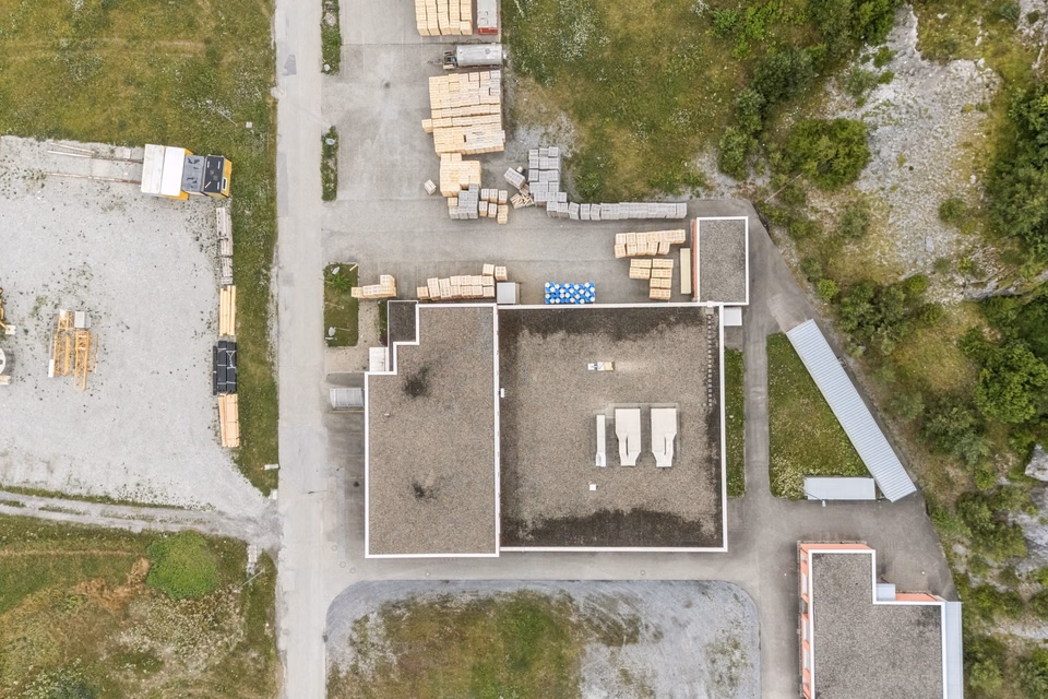 L'industrie rencontre l'innovation – surfaces de bureaux et commerciales sur un site réputé, Via Innovativa, 7013 Domat/Ems, Grisons, CH
