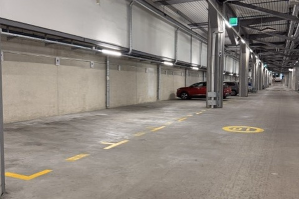 Posto auto in autorimessa in posizione centrale - vicino a Basilea SBB, Peter-Merian-Str. 80, Garage, 4052 Basel, Basel-City, CH