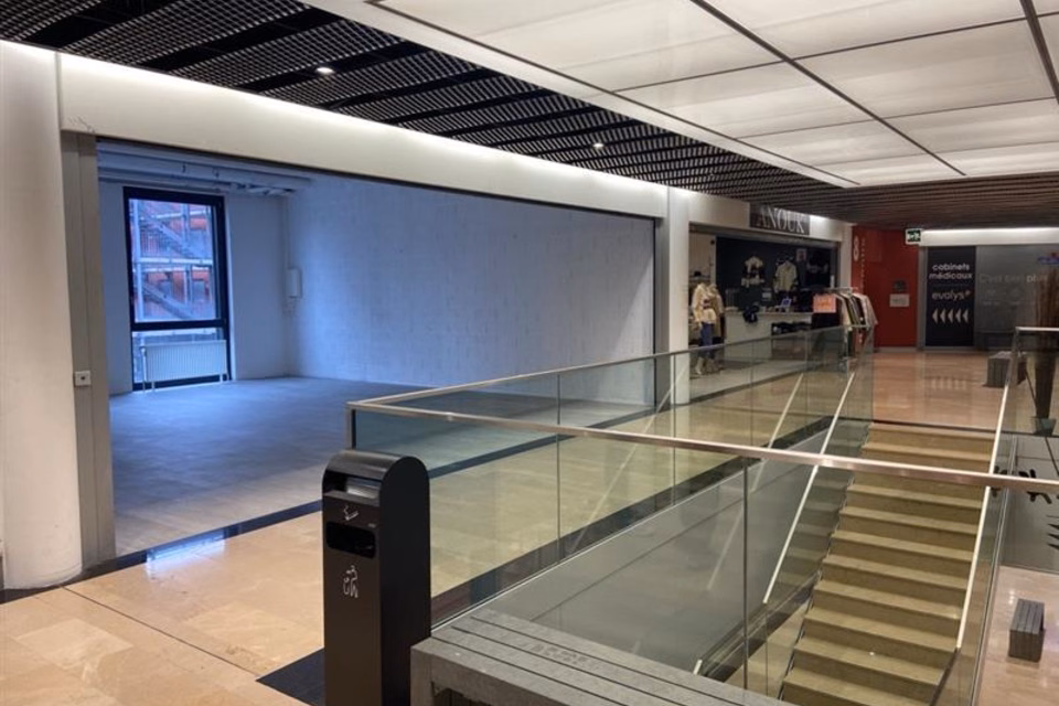 Cormanon Centre, Superficie luminosa di 58 m2 al piano terra, Rue du Centre - 8, 1752 Villars-sur-Glâne, Fribourg, CH