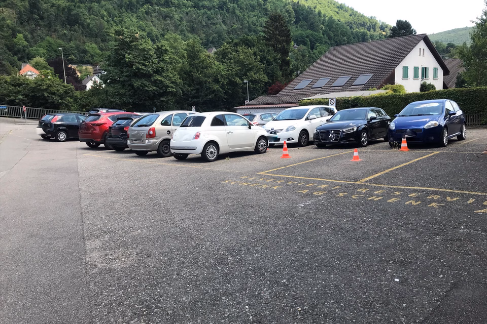 Place de parking extérieure à louer !, Gestadeckplatz, 4410 Liestal, Basel-Landschaft, CH