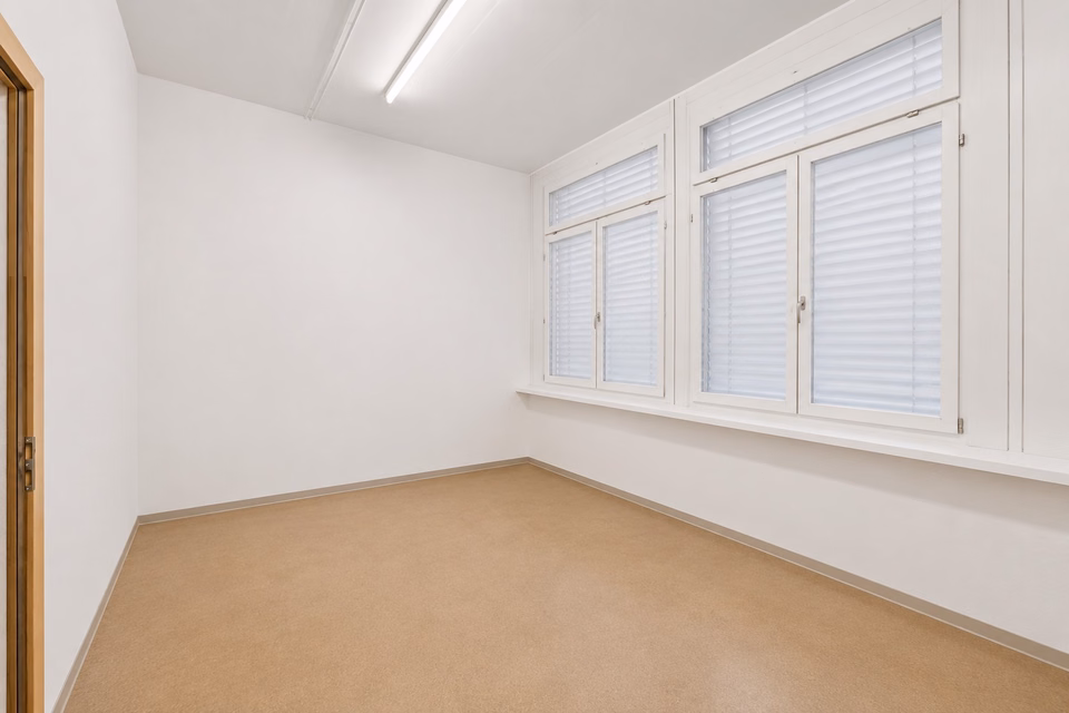 Espace pour vos idées - surface commerciale polyvalente à Zürich Altstetten, Bernerstrasse Nord, 8064 Zürich, Zurich, CH