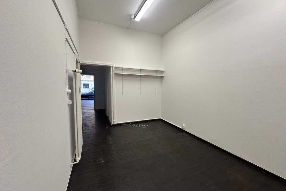 Spannende Gewerbefläche – Verkauf, Büro oder Showroom an bester Lage, Riehentorstr., 4058 Basel, Basel-City, CH