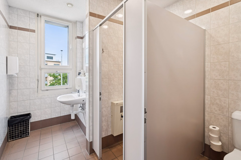 Bureau aménagé à louer à Nänikon !, Stationsstrasse, 8606 Nänikon, Zurich, CH