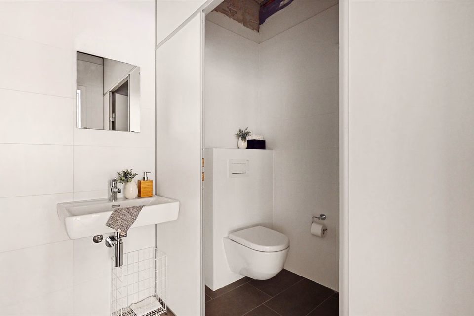 Nouvel espace commercial avec vitrines, Via degli Albrici, 6830 Chiasso, Ticino, CH