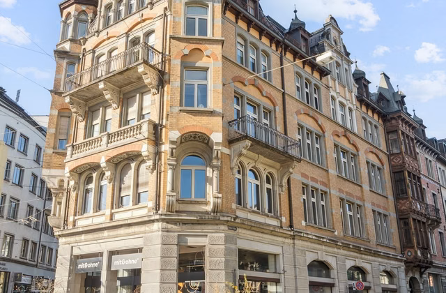 Commercial premises - versatile use