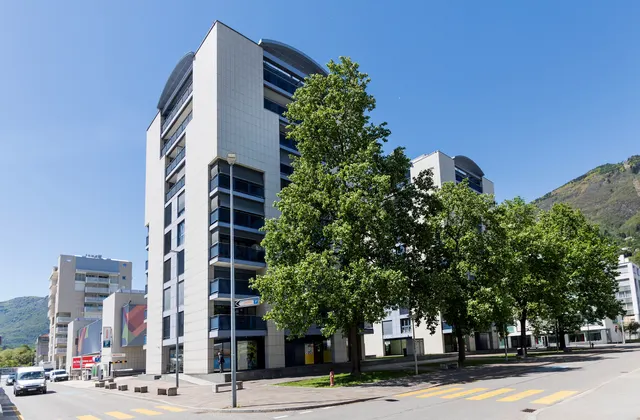 Espace commercial lumineux à deux pas du centre