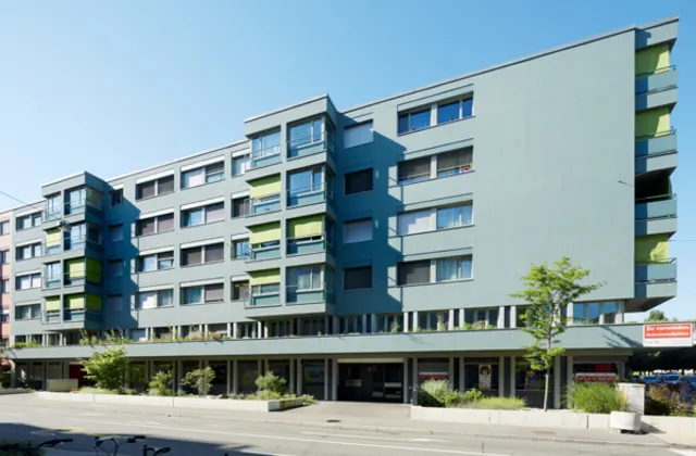 Locaux de bureaux à emplacement de premier ordre