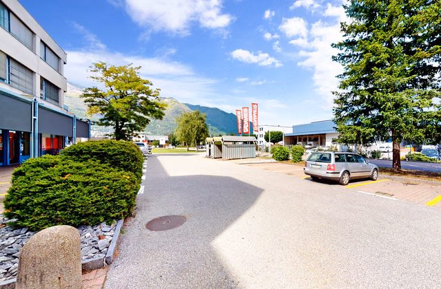 127 m² di spazio pronto all’uso – Magazzino in affitto a Quartino