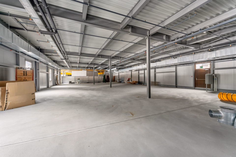 Petite surface, grand effet - votre idée commerciale au bon emplacement !, Dorfstrasse, 7220 Schiers, Grisons, CH