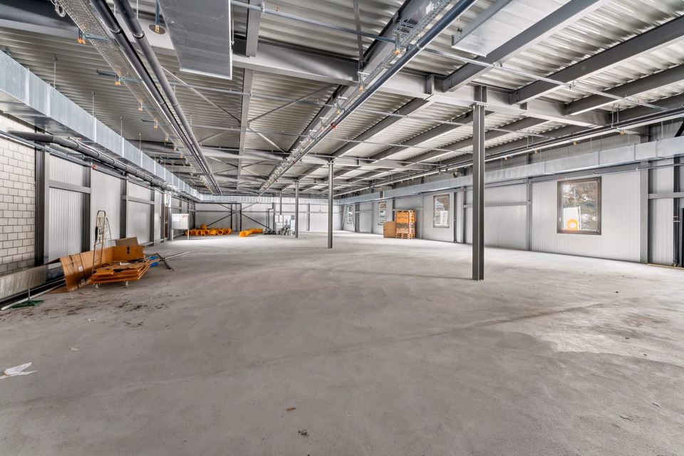 Petite surface, grand effet - votre idée commerciale au bon emplacement !, Dorfstrasse, 7220 Schiers, Grisons, CH