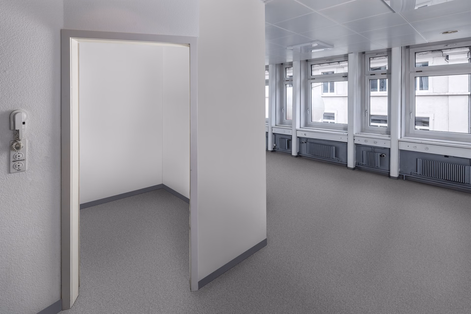 Votre bureau à la Place Rouge !, Schreinerstrasse, 9000 St. Gallen, St. Gallen, CH