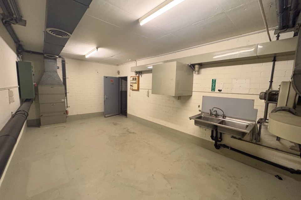 Looking for a storage unit?, Austrasse, 4051 Basel, Basel-City, CH