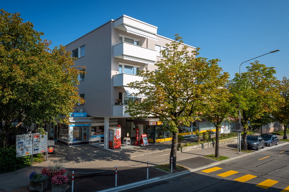 Surface commerciale centrale à louer à Rümlang, Bahnhofstrasse, 8153 Rümlang, Zurich, CH