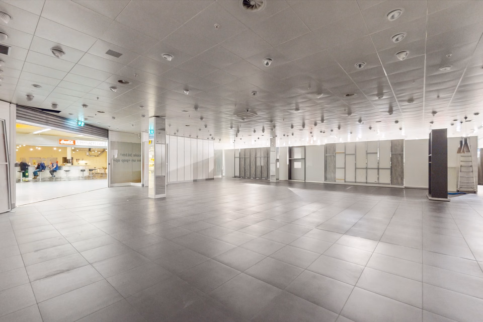 Pop-up: Superficie commerciale disponibile a breve termine, Industrielle, 2740 Moutier, BE, CH
