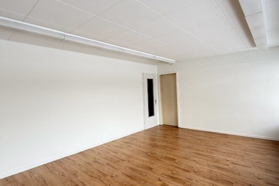 Bureau compact – emplacement parfait, prix équitable !, Hauptstrasse, 5734 Reinach AG, Aargau, CH