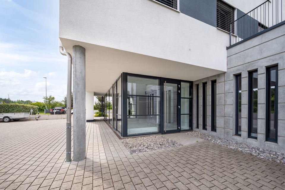 Bureau ou surface commerciale dans l'ensemble immobilier moderne Sennenwies, Fulachstrasse, 8200 Schaffhausen, Schaffhausen, CH