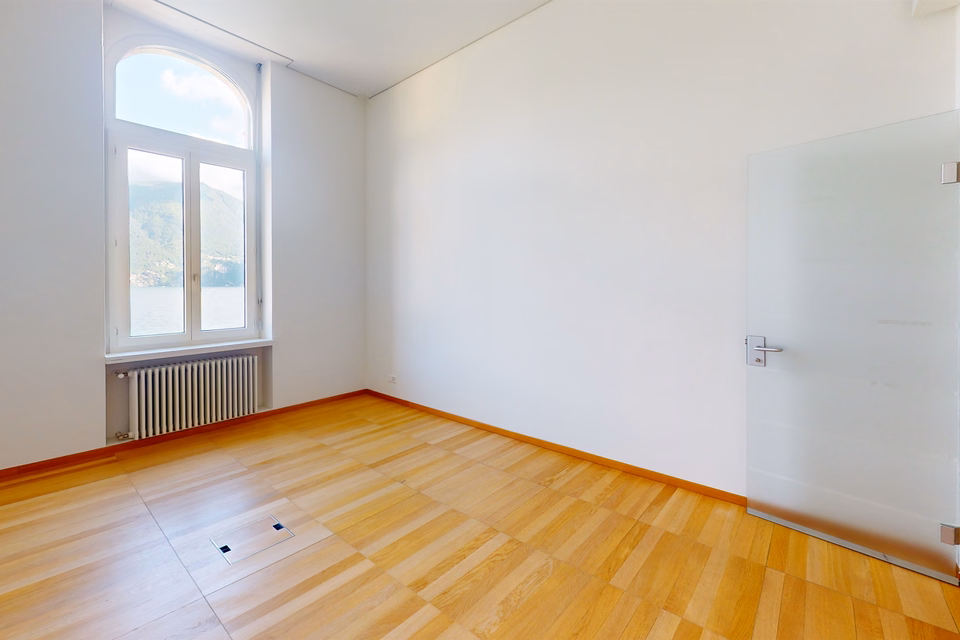 Il vostro nuovo ufficio di rappresentanza, Via Nassa, 6900 Lugano, Ticino, CH