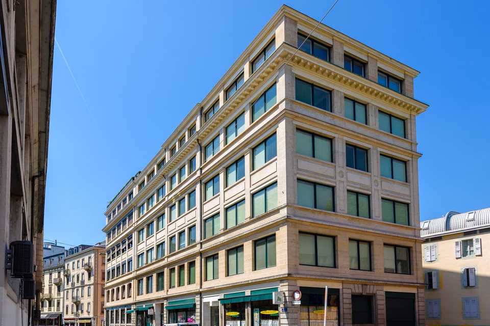 Functional offices in central Geneva, Rue de la Coulouvrenière, 1204 Genève, Geneva, CH