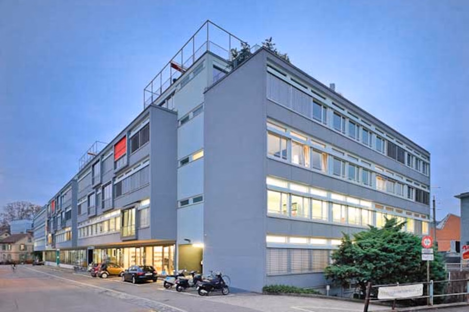Interessante locale di magazzino a Zurigo, Eichstrasse, 8045 Zürich, Zurich, CH