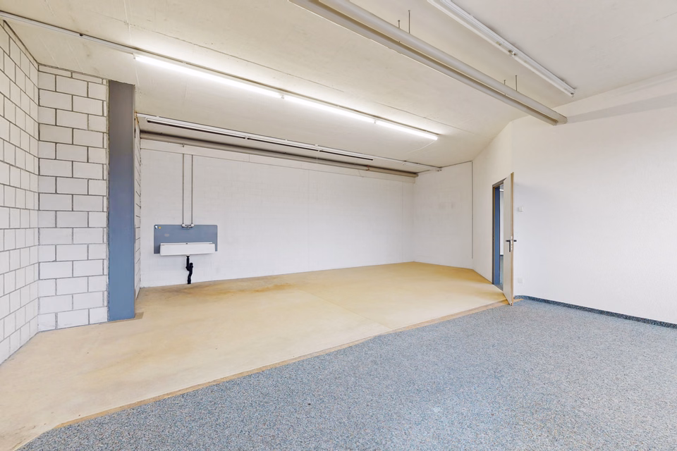 Surface de bureaux et d'activités - Immeuble commercial GO! à Oberentfelden - 130 m2, Industriestr., 5036 Oberentfelden, Aargau, CH