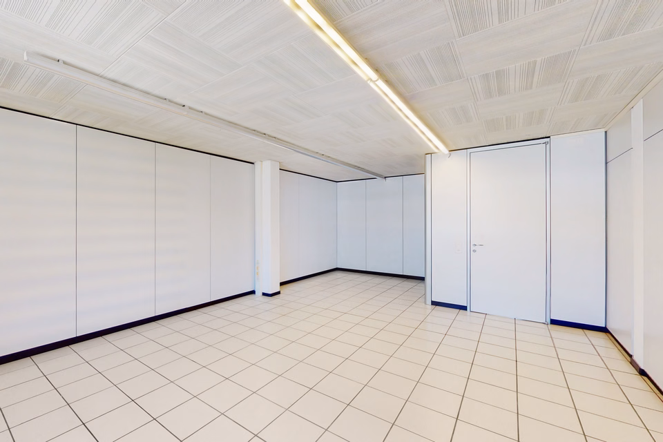 Ufficio di 37 m² – Compatto, funzionale, strategico, Via Cantonale, 6802 Rivera, Ticino, CH