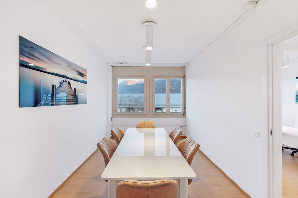 Grand bureau de 358 m² – Espace idéal pour des entreprises dynamiques, Via Luserte, 6573 Magadino, Ticino, CH