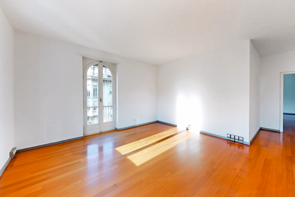 Willkommen in Ihrem neuen Arbeitsumfeld im Herzen von Bellinzona!, Viale Stazione, 6500 Bellinzona, Ticino, CH