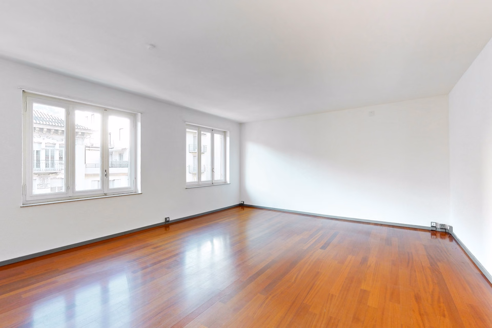 Willkommen in Ihrem neuen Arbeitsumfeld im Herzen von Bellinzona!, Viale Stazione, 6500 Bellinzona, Ticino, CH