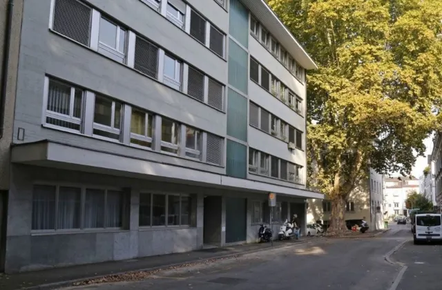 Flexible Lagerräume (42 & 43qm) im Kreis 8 - befristet bis 31.12.2026