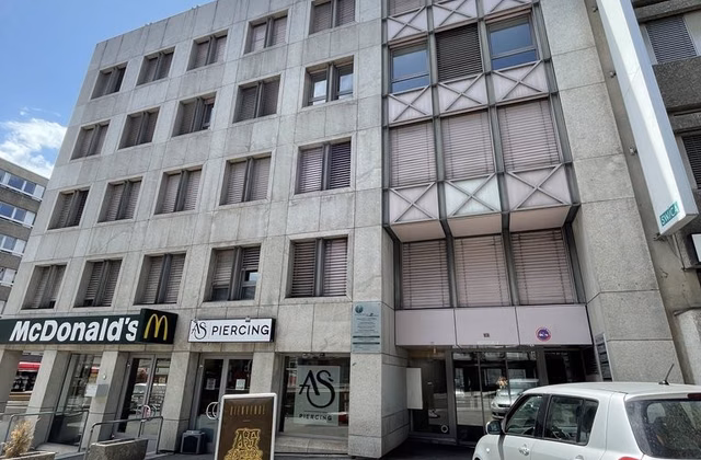 Posto auto accanto alla stazione